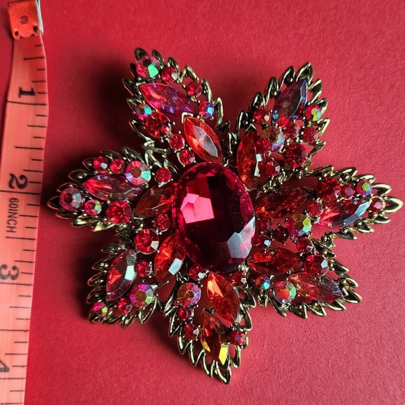 Red Gemstone Ladies Red Exquisite Brooch NWOT - Picture 5 of 9